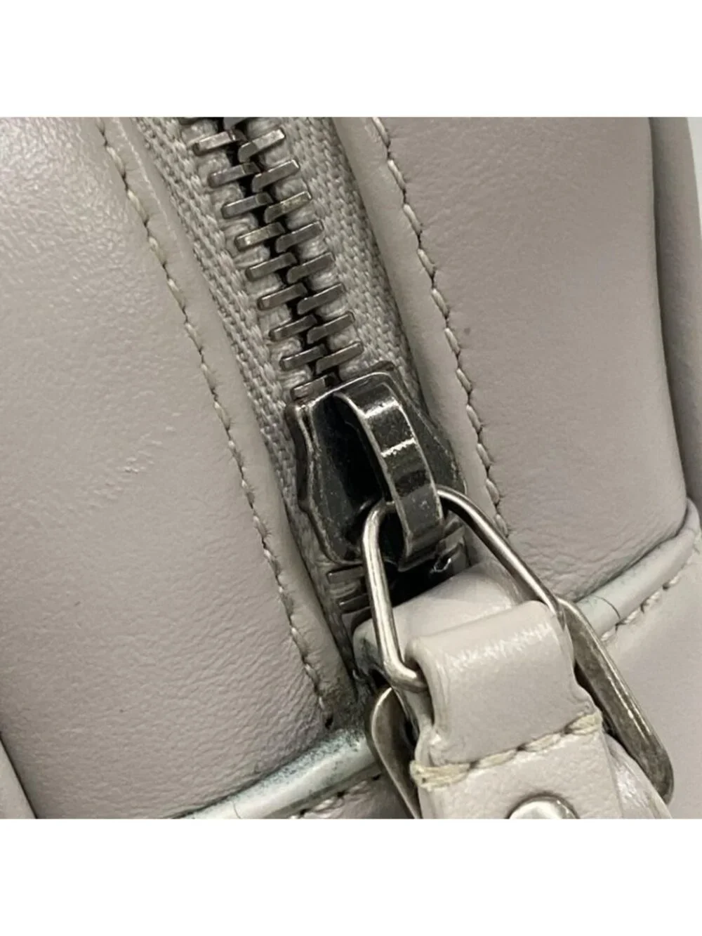 Saint Laurent Paris Shoulder Bag le Light Gray Leather - Picture 11 of 15